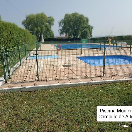 فيلا La Antigua, Casa Centrica, Amplio Patio, Piscina Y Barbacoa Campillo de Altobuey المظهر الخارجي الصورة
